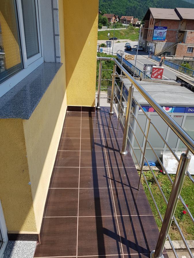 Hotel Pansion Basa Ustikolina Exterior foto